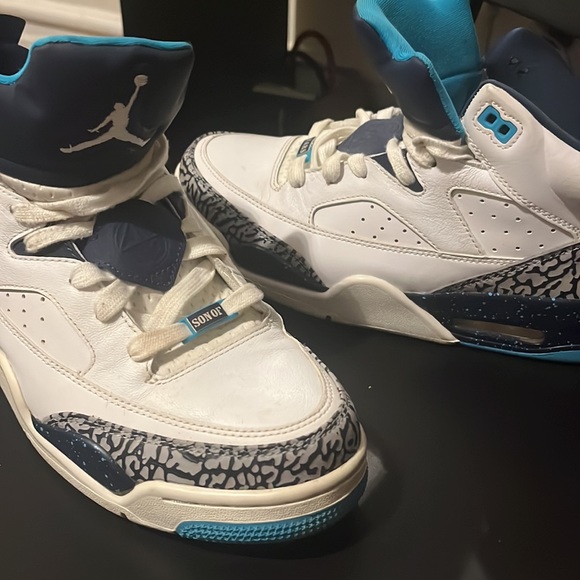 Jordan Son of Mars Hornets 2015 Edition - Picture 3 of 4